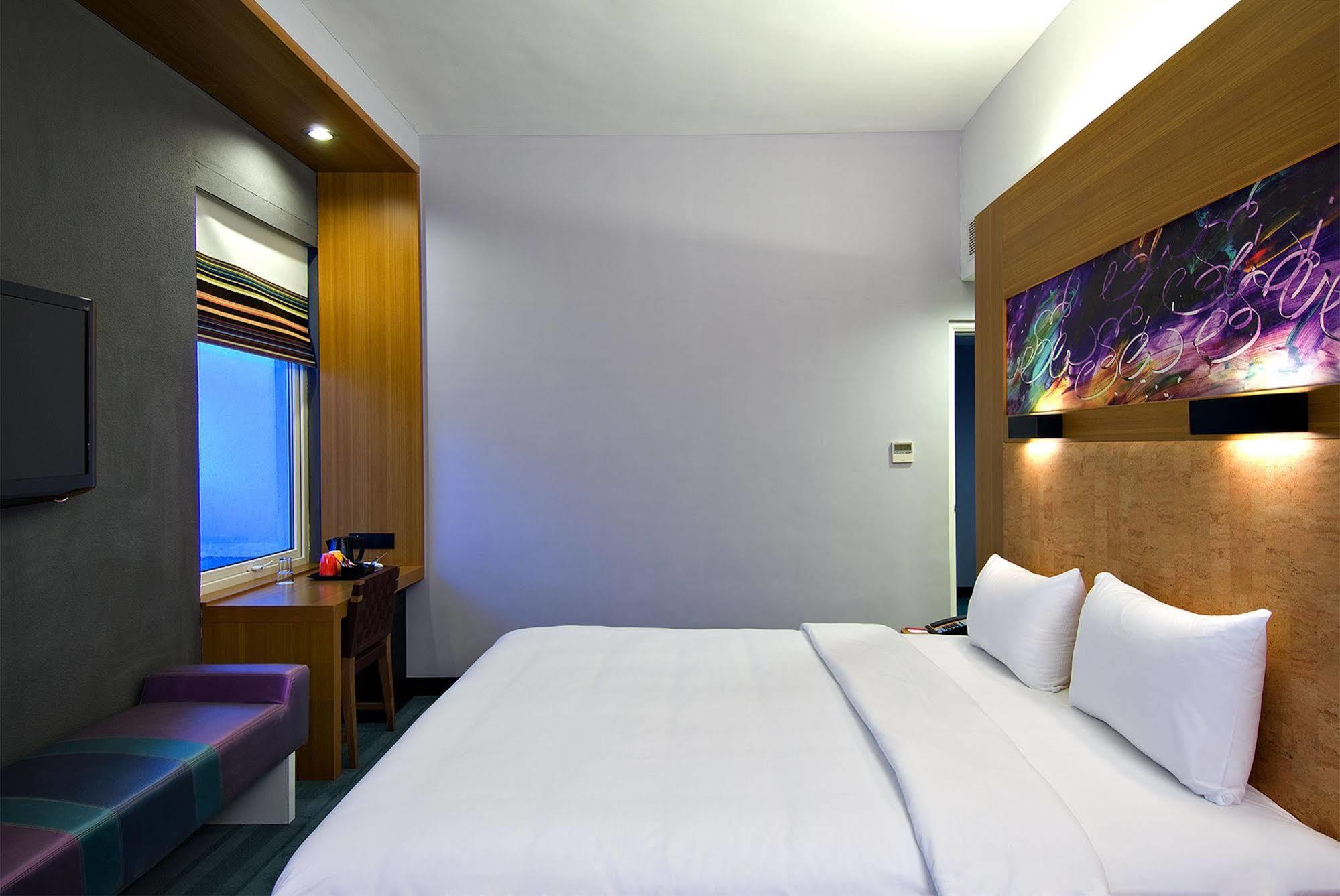 Aloft Omr It Expressway होटल 4*